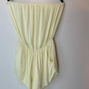 ✨American Eagle Yellow Romper✨